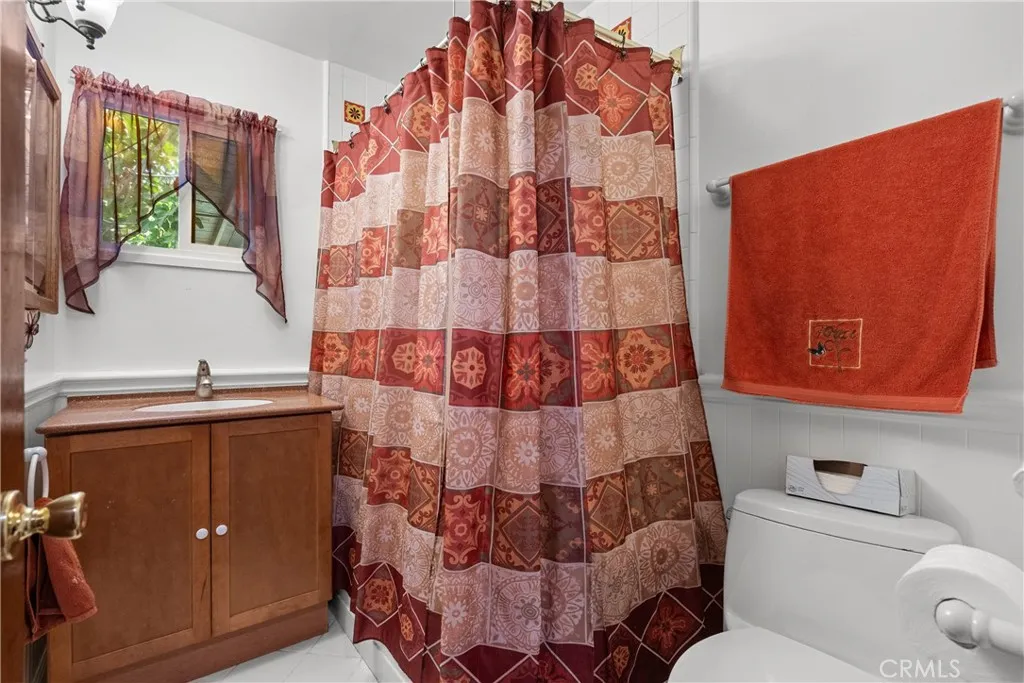 Hallway bathroom #1