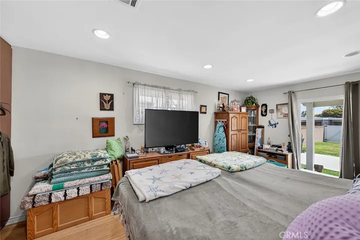 Master bed
