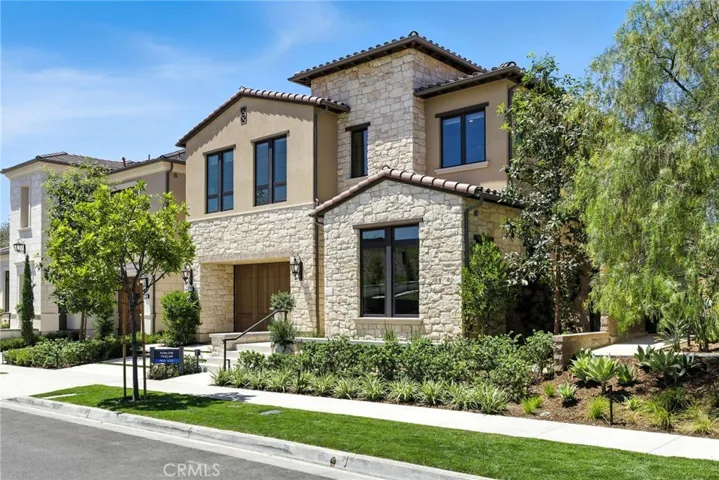 Farlow Exterior