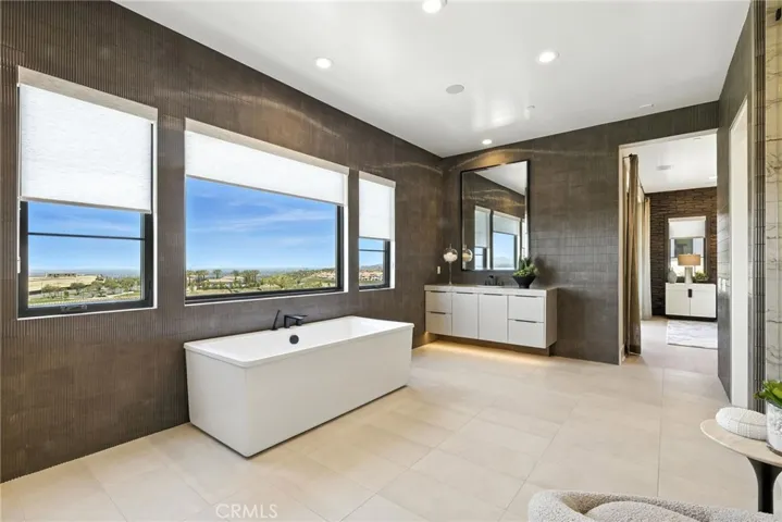 Farlow Bathroom