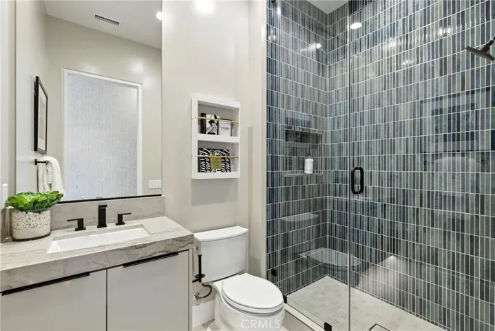 Farlow Bathroom