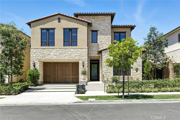 Farlow -Exterior
