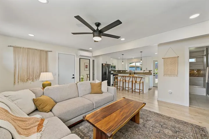 Den/Family/Great Room