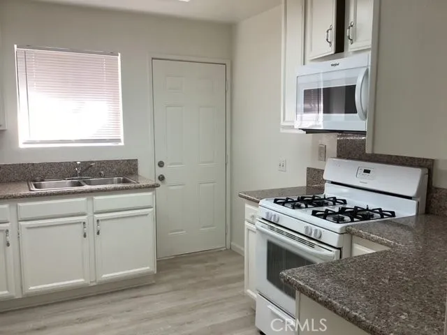 38550 22nd Street E 3, Palmdale, California 93550