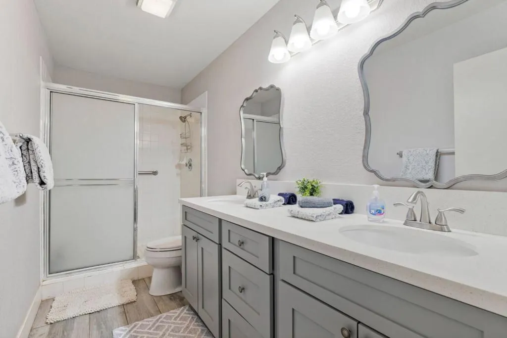Master Bath