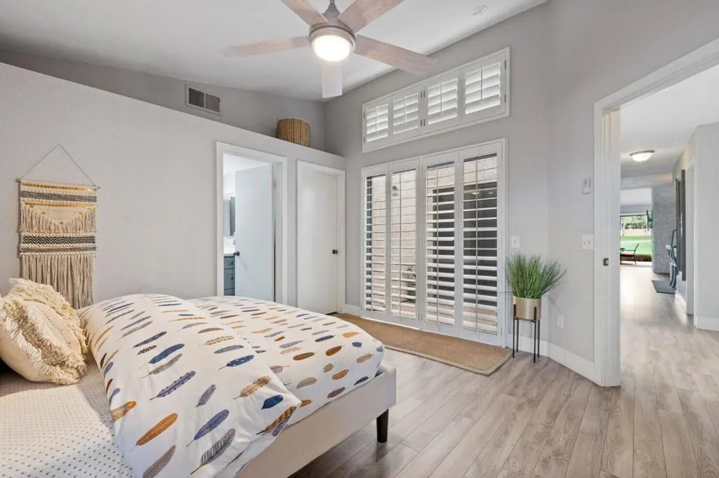 Queen Bedroom