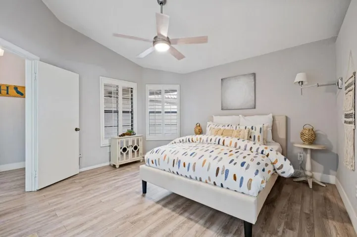 Queen Bedroom 2