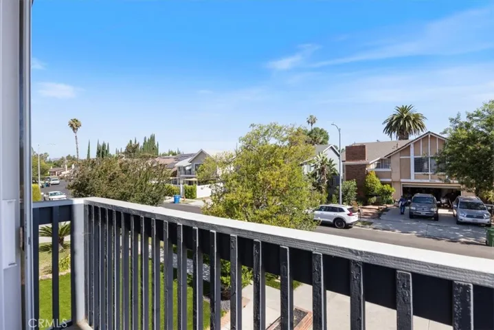 20220 Elkwood Street, Winnetka, California 91306