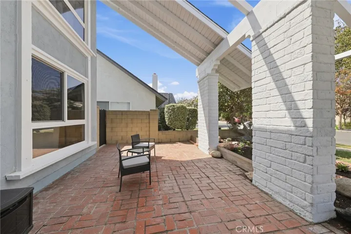 Spacious front patio