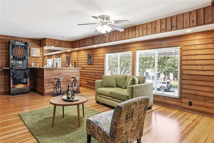 Huge bonus room!