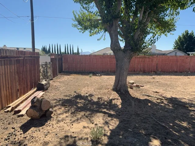 13839 Rincon, Apple Valley, California 92307