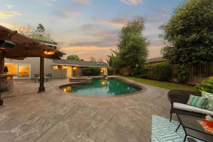 19121 Harleigh Drive, Saratoga, California 95070