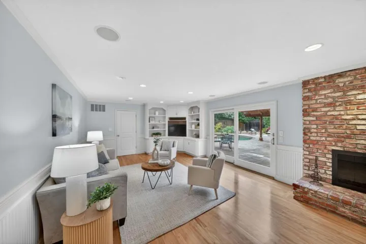 19121 Harleigh Drive, Saratoga, California 95070