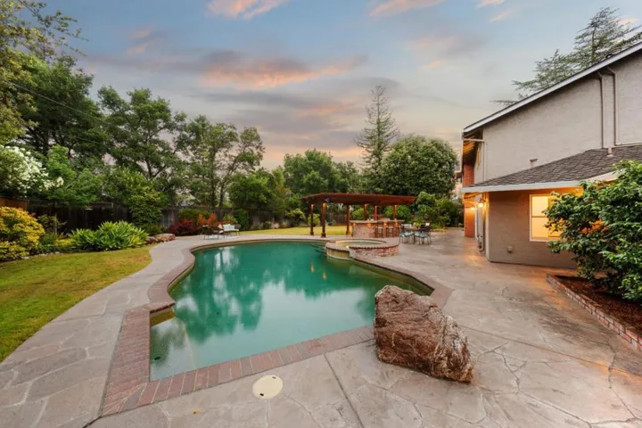 19121 Harleigh Drive, Saratoga, California 95070