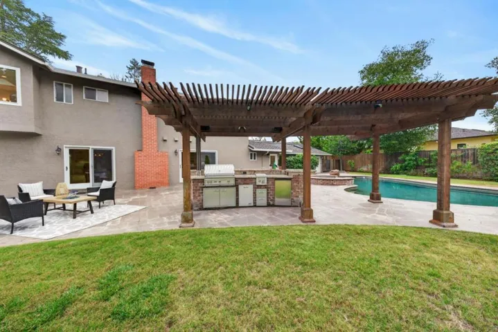 19121 Harleigh Drive, Saratoga, California 95070