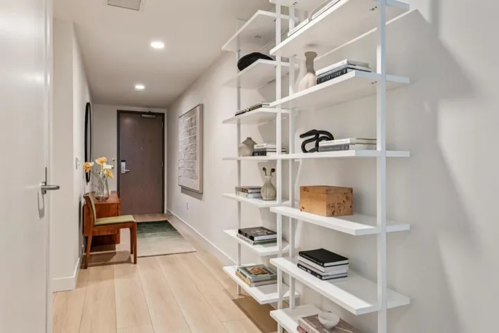 188 W Saint James Street 10515, San Jose, California 95110