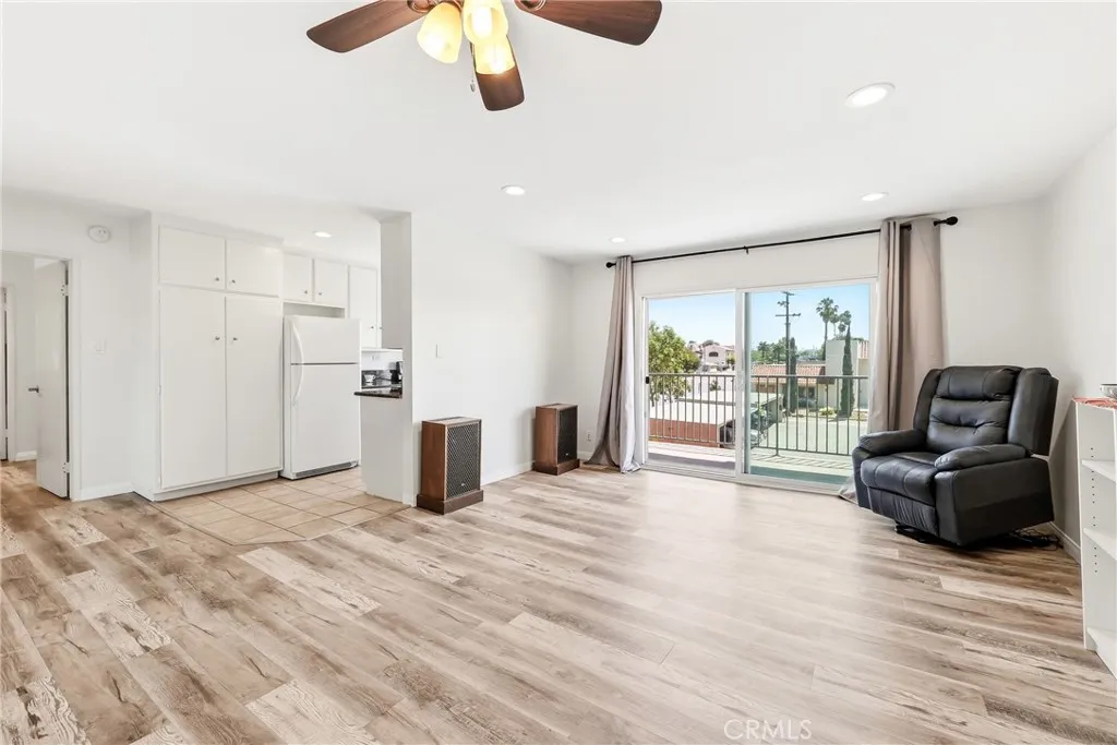 400 N Acacia C 39, Fullerton, California 92831 — photo 4