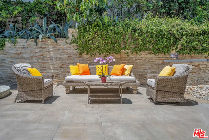 851 Devon Avenue, Los Angeles, California 90024