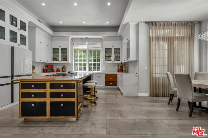 851 Devon Avenue, Los Angeles, California 90024
