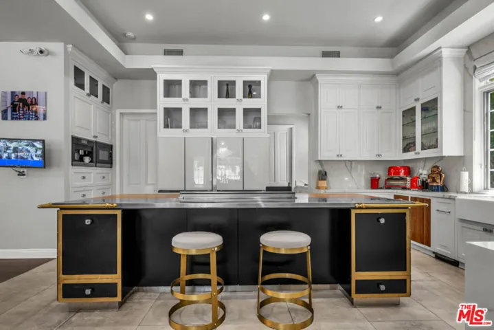 851 Devon Avenue, Los Angeles, California 90024