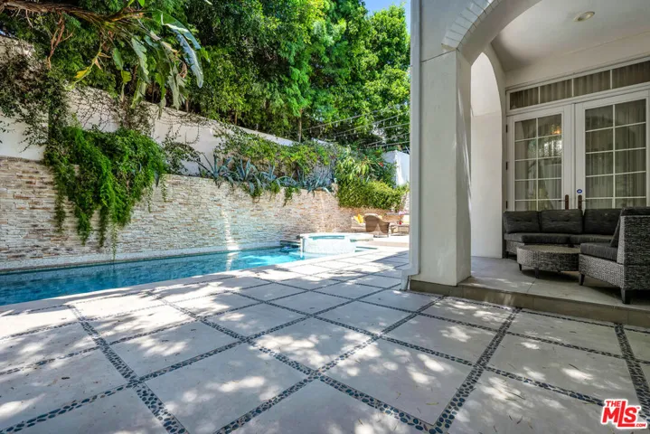 851 Devon Avenue, Los Angeles, California 90024