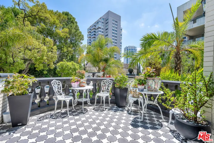 851 Devon Avenue, Los Angeles, California 90024