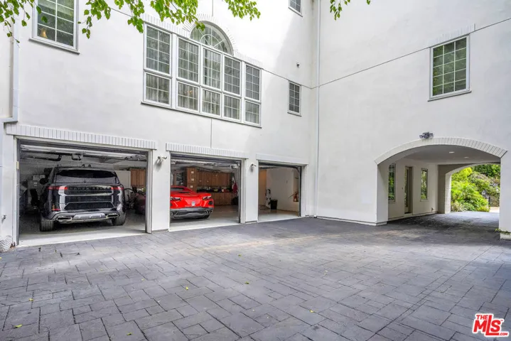851 Devon Avenue, Los Angeles, California 90024