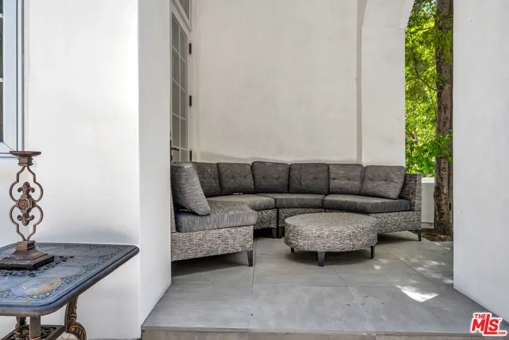 851 Devon Avenue, Los Angeles, California 90024