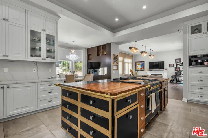 851 Devon Avenue, Los Angeles, California 90024