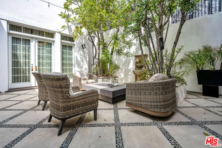 851 Devon Avenue, Los Angeles, California 90024