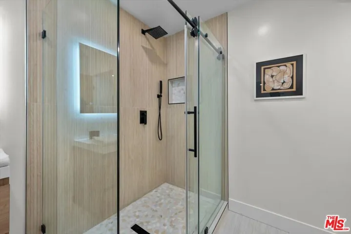 4847 Brewster Drive, Tarzana, California 91356