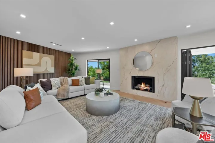 4847 Brewster Drive, Tarzana, California 91356