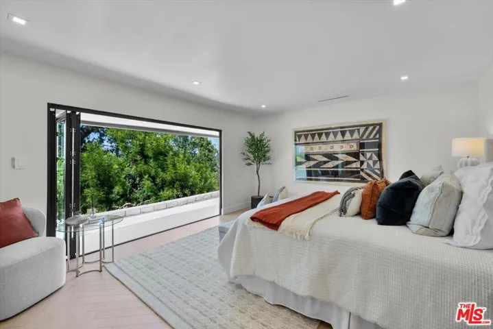 4847 Brewster Drive, Tarzana, California 91356