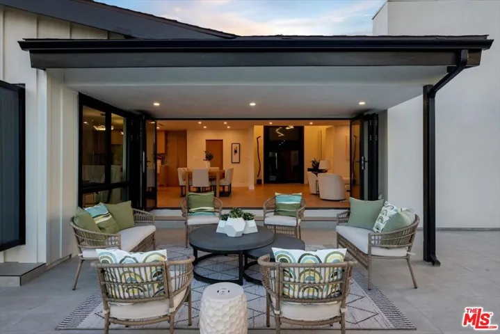 4847 Brewster Drive, Tarzana, California 91356