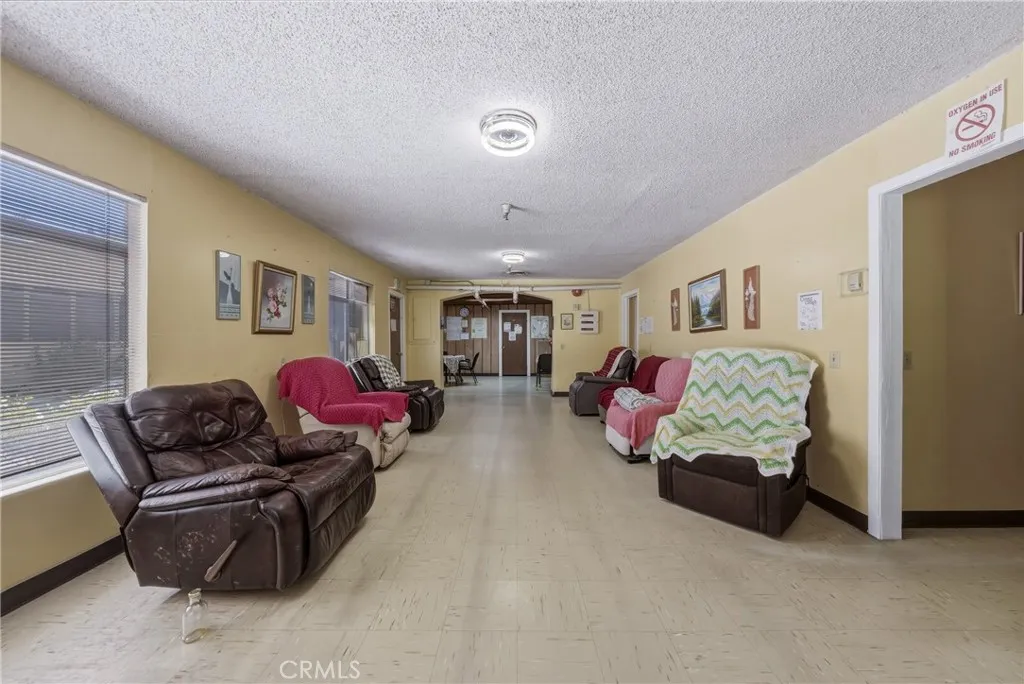 Living Room/Lounge