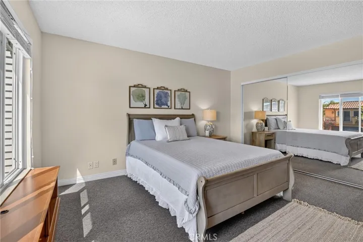 4541 Lyme Bay, Oxnard, California 93035