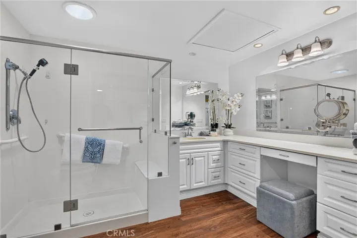 4541 Lyme Bay, Oxnard, California 93035