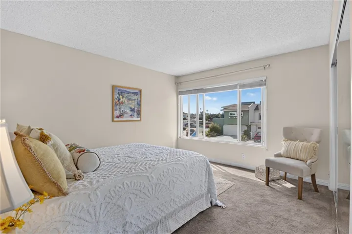 4541 Lyme Bay, Oxnard, California 93035