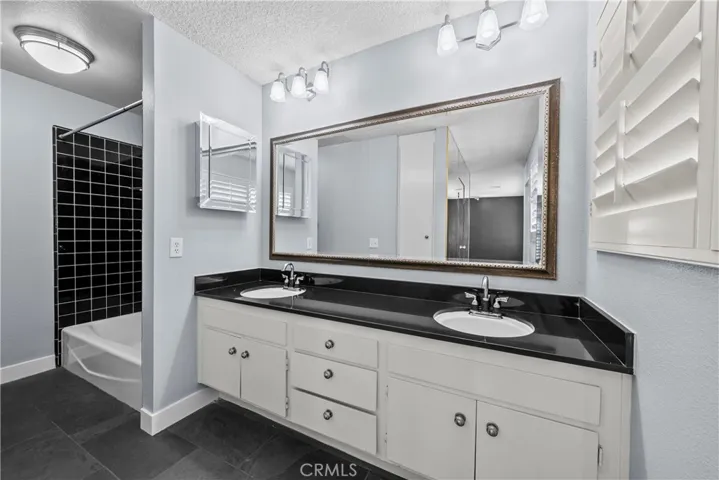 42805 15th W, Lancaster, California 93534