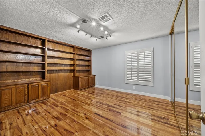 42805 15th W, Lancaster, California 93534