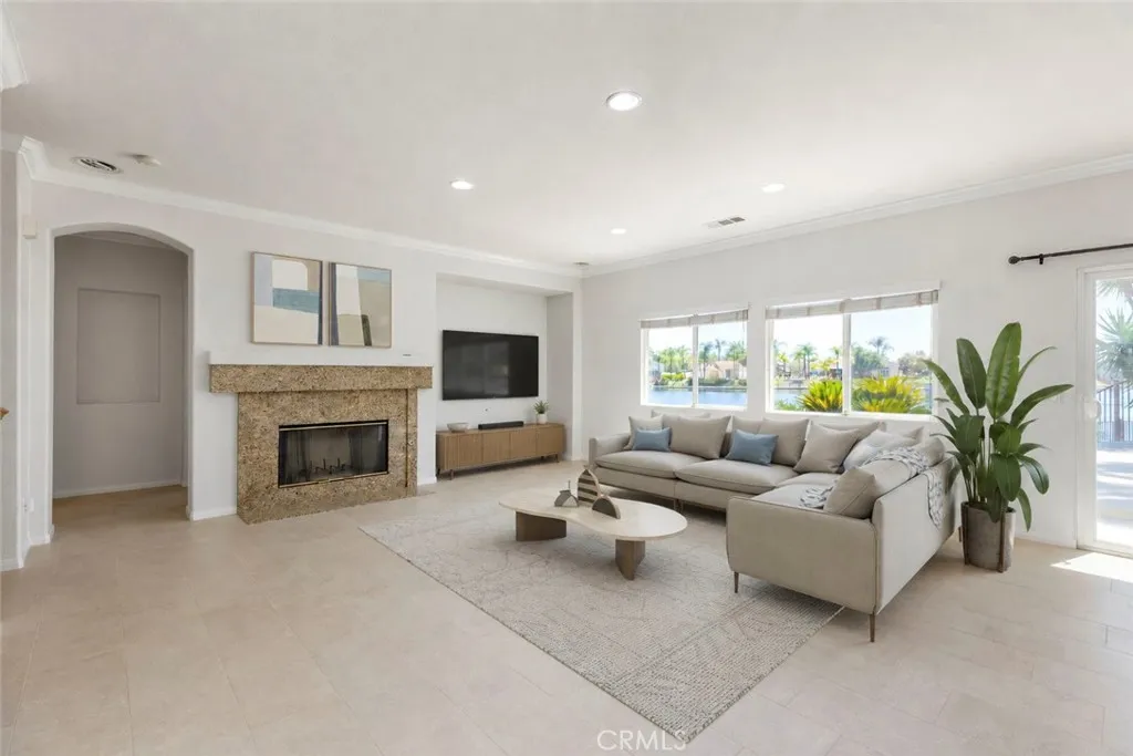 Virtually staged great room