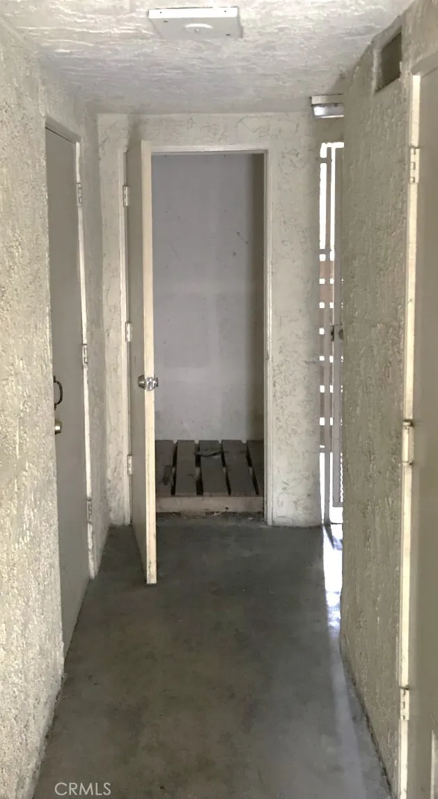 Private storage closet, downstairs in breezeway!
