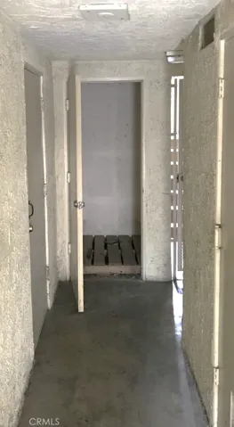 Private storage closet, downstairs in breezeway!