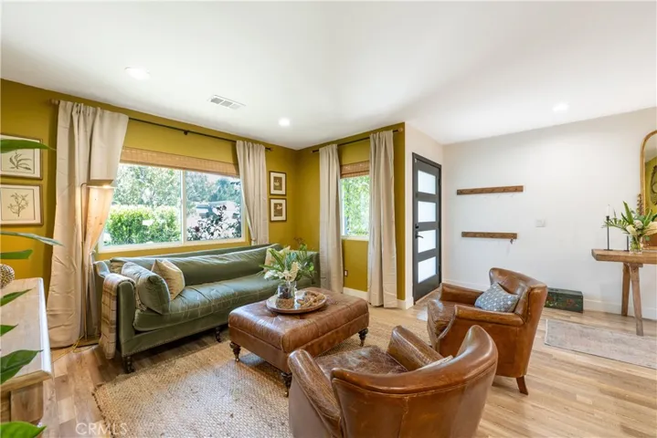 5919 Encino, Encino, California 91316
