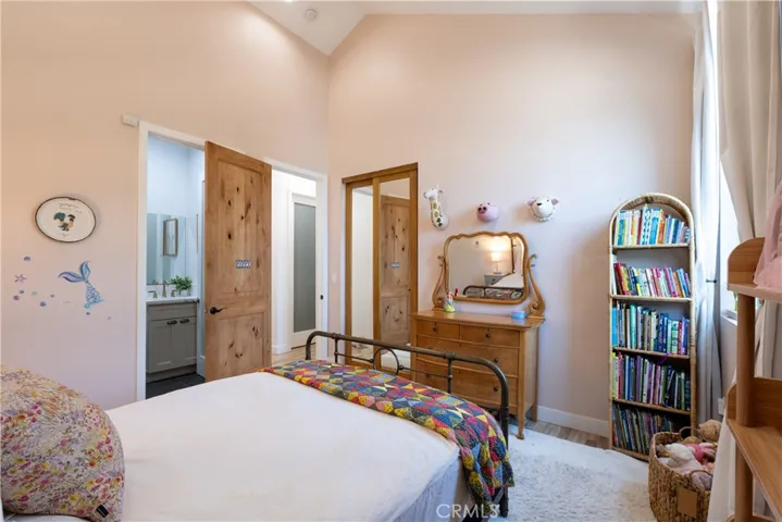 5919 Encino, Encino, California 91316