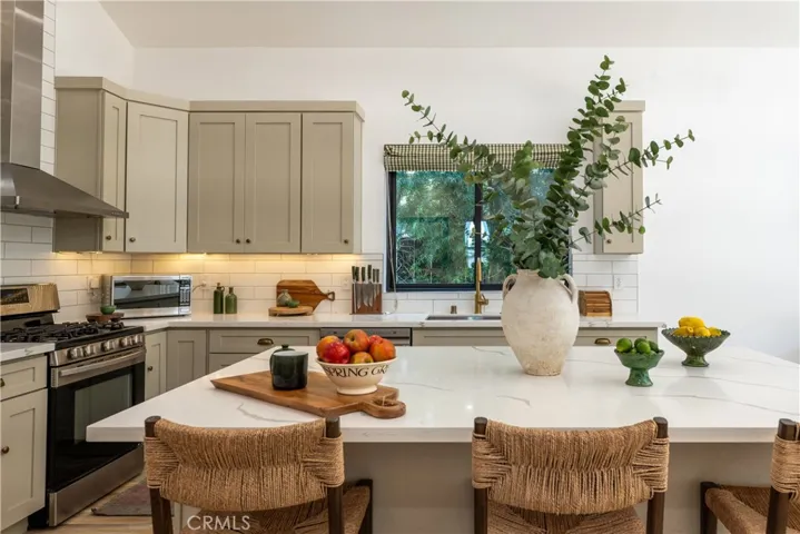 5919 Encino, Encino, California 91316