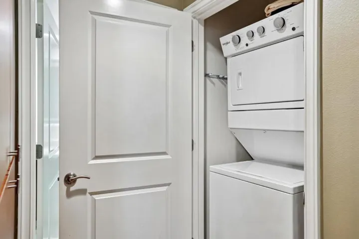 46 W Julian Street 217, San Jose, California 95110