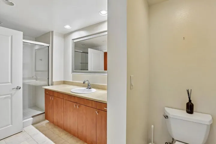 46 W Julian Street 217, San Jose, California 95110