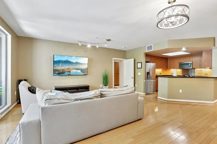 46 W Julian Street 217, San Jose, California 95110