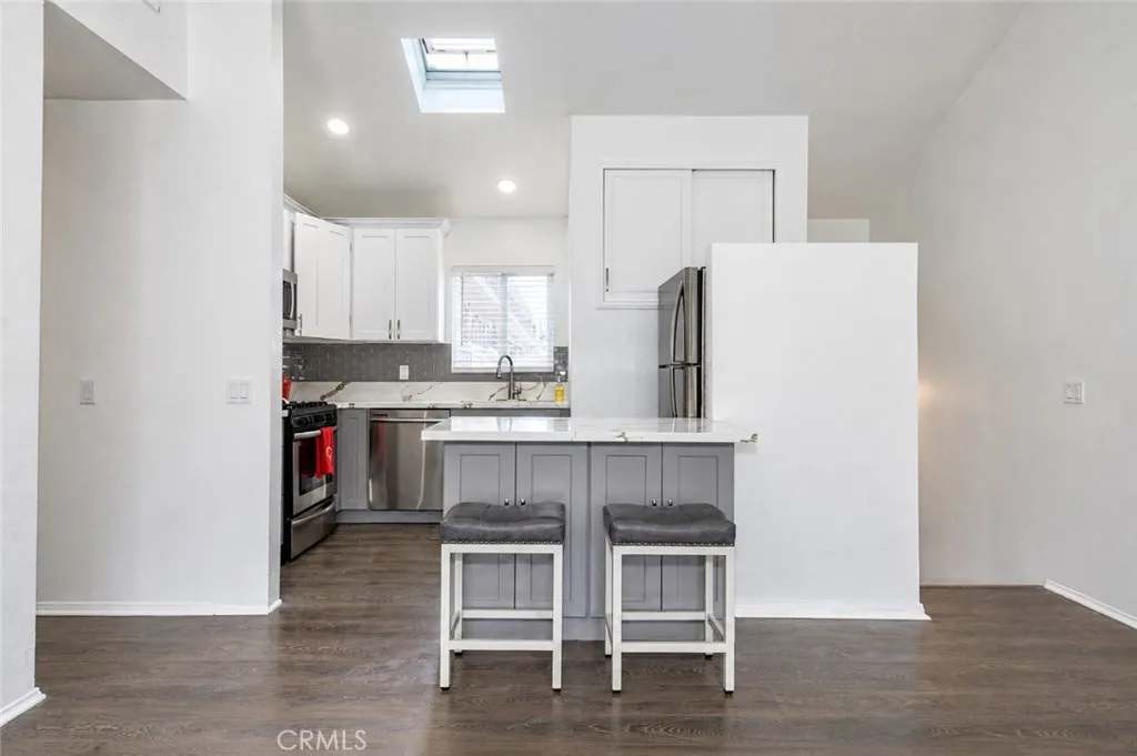 313 E Hyde Park 5, Inglewood, California 90302 — photo 4